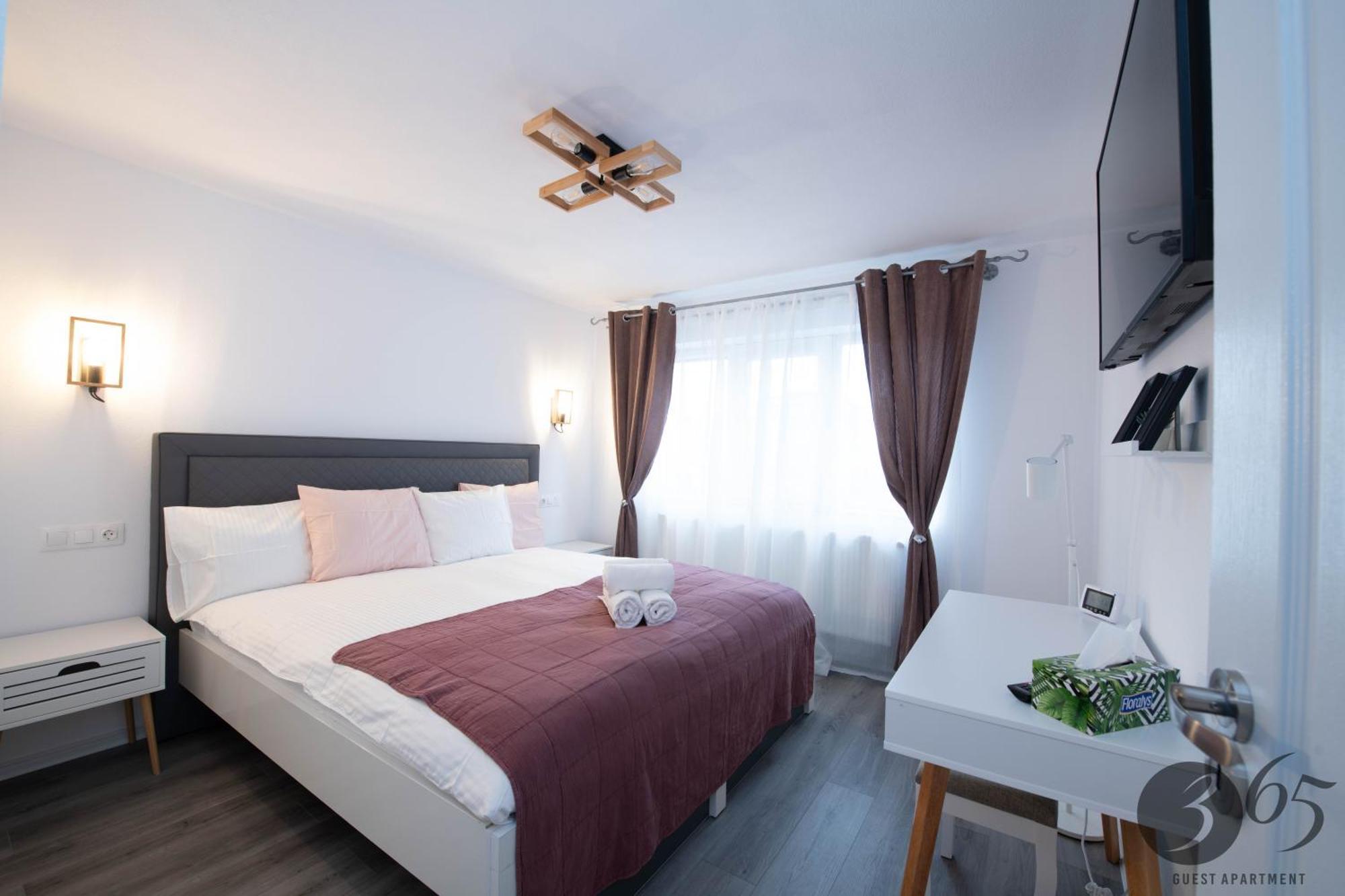 365 Guest Apartment Hunedoara Exterior photo